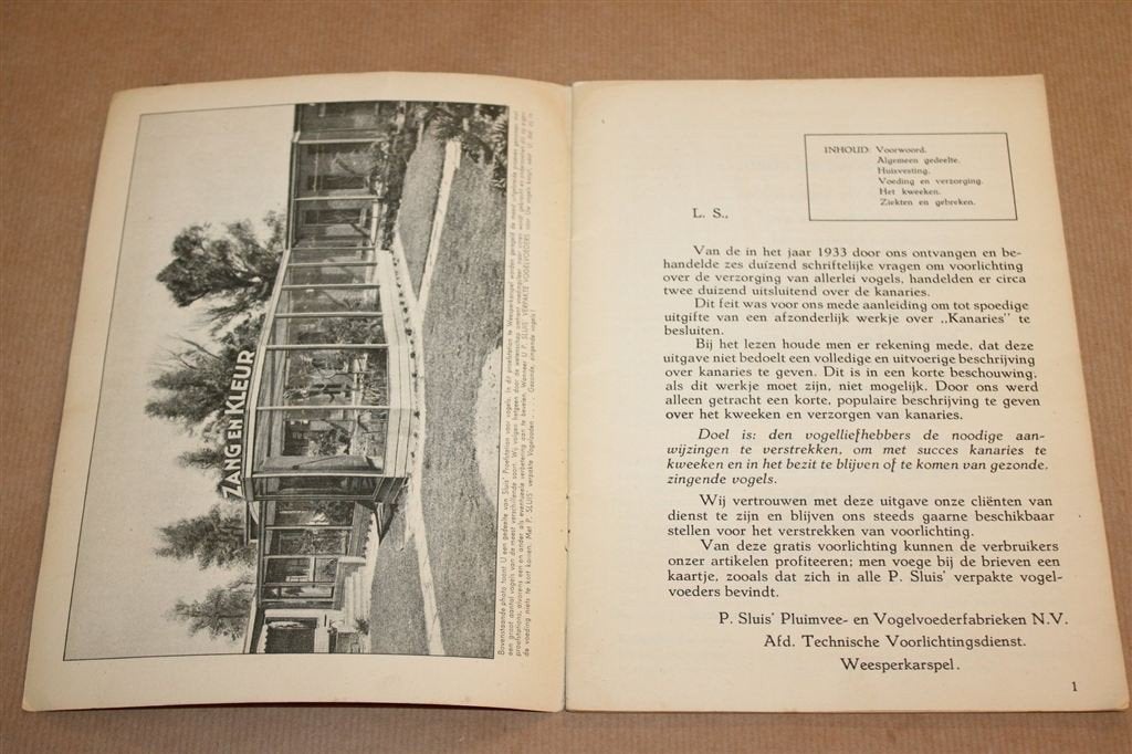 Kanaries — Vintage Kweekboekje P Sluis 1934, Kleurenplaten, Ophalen of Verzenden, Gelezen, Vogels
