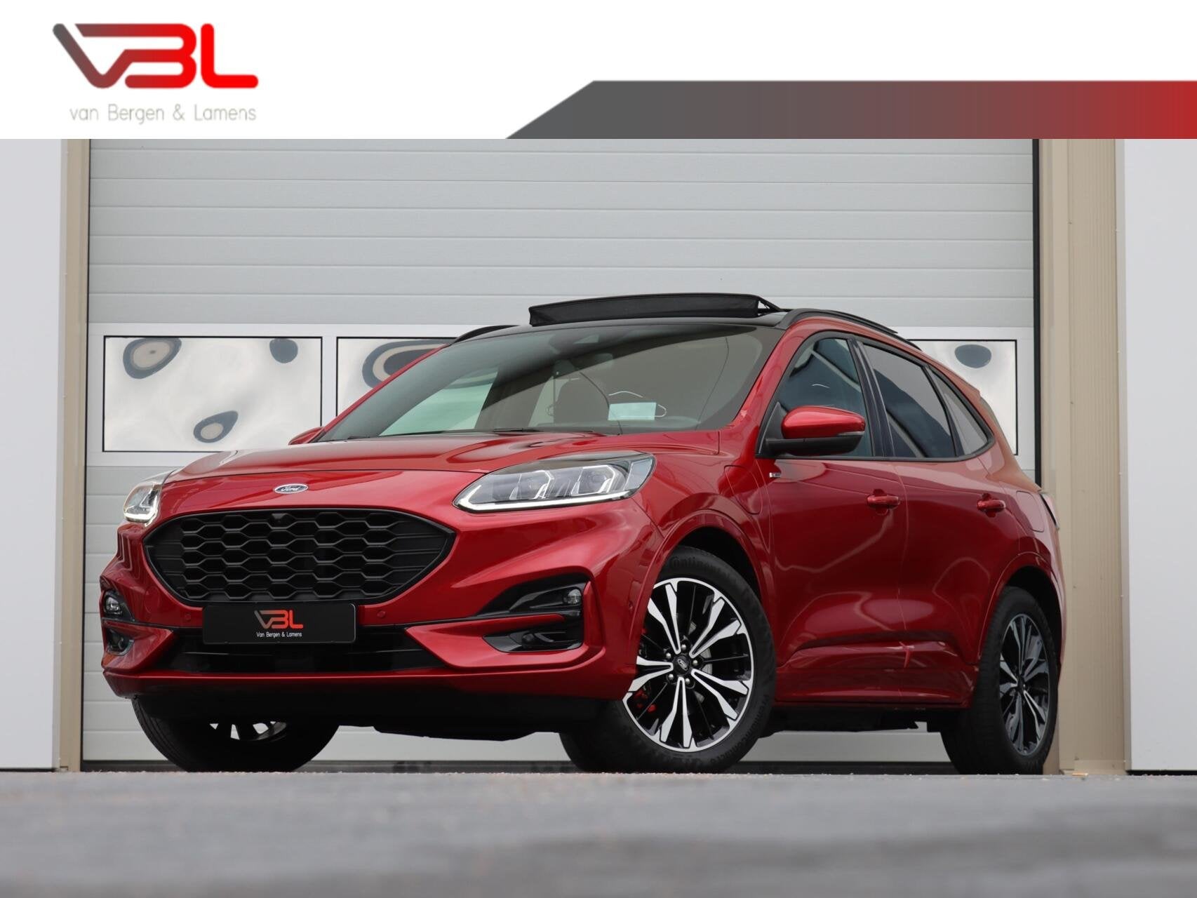 Ford Kuga 2.5 PHEV ST-Line X | Full Options | Panoramadak, Auto's, Dealer onderhouden, Gebruikt, Zwart, 4 cilinders