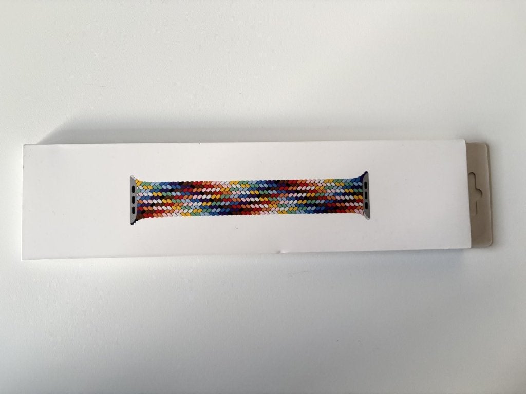 Apple Watch Pride Edition Braided Solo Loop 42-49 MM size 5, Ophalen of Verzenden, Zo goed als nieuw, Bandje, Apple Watch 42/44/45/46/49 mm