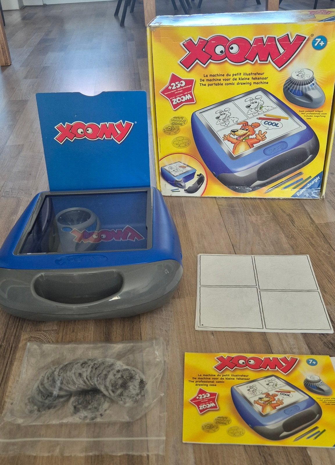 Xoomy Ravensburger Tekenmachine - Draagbare Tekentafel, Ophalen of Verzenden, Gebruikt, Knutselen, Met licht