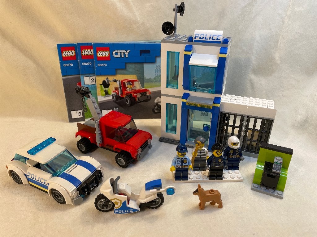 Lego set 60270 City Politie Bureau 2 in 1, City, Lego, Ophalen of Verzenden, Zo goed als nieuw