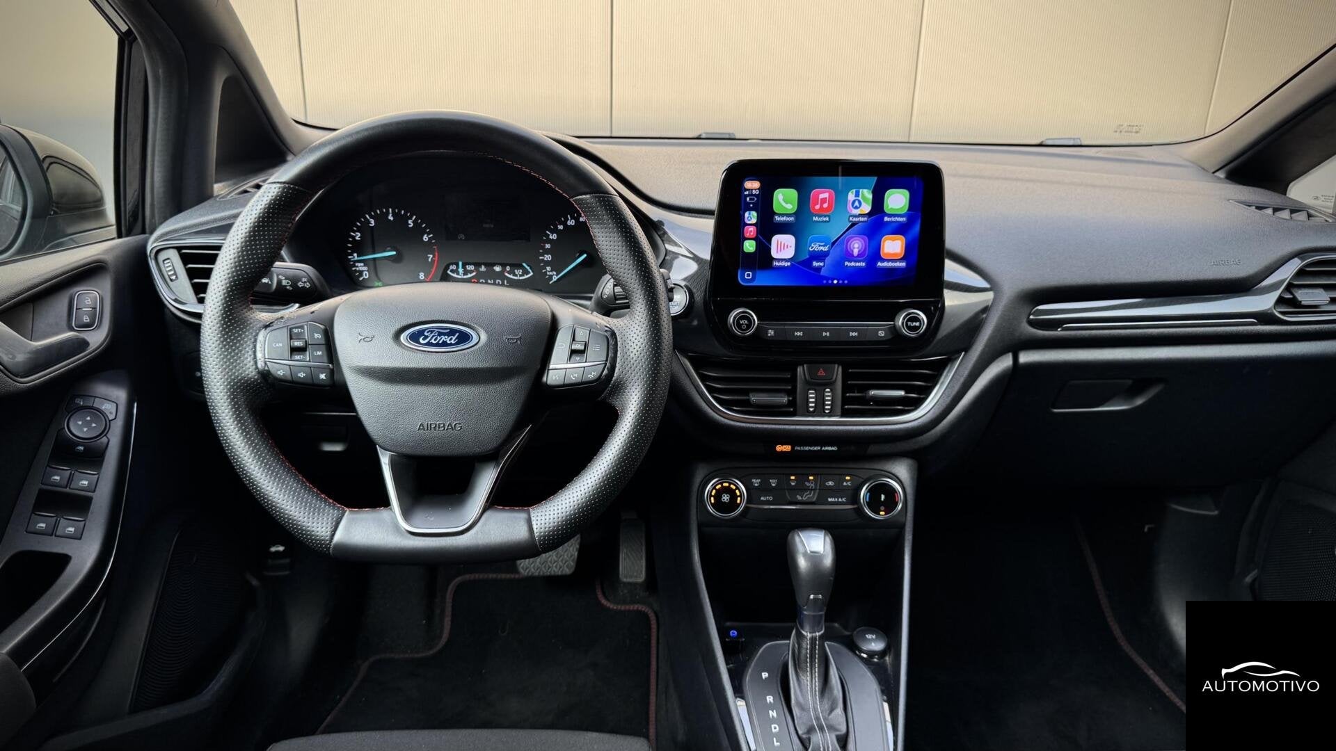 Ford Fiesta 1.0 EcoBoost Hybrid ST-Line|AUTOMAAT | CARPLAY|, 125 pk, Zwart, Bedrijf, 1111 kg