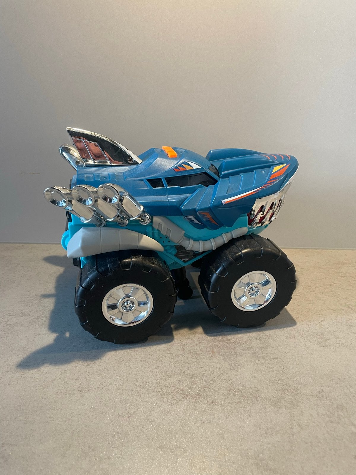 Monster Truck Speelgoed Auto Haai Thema, Ophalen of Verzenden, Gebruikt