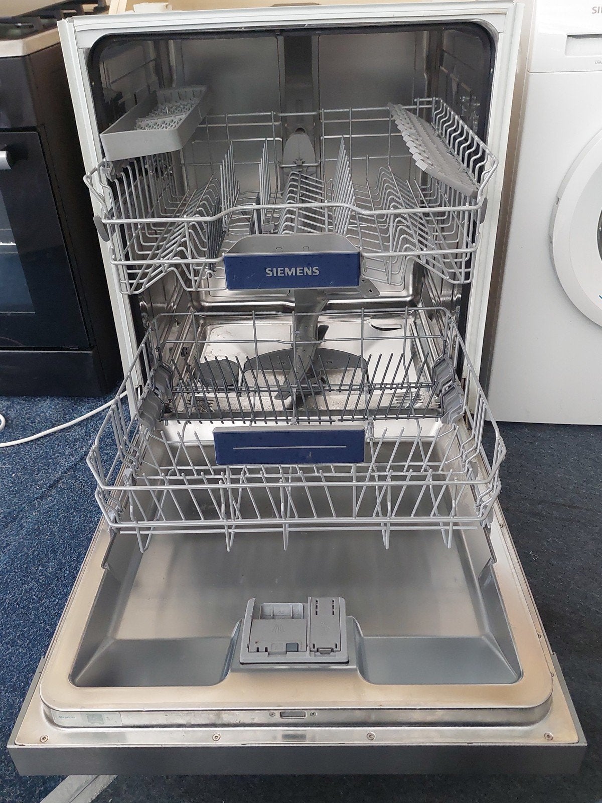 Siemens onderbouw rvs vaatwasser in nette staat, Ophalen, Zo goed als nieuw, Inbouw, Minder dan 85 cm