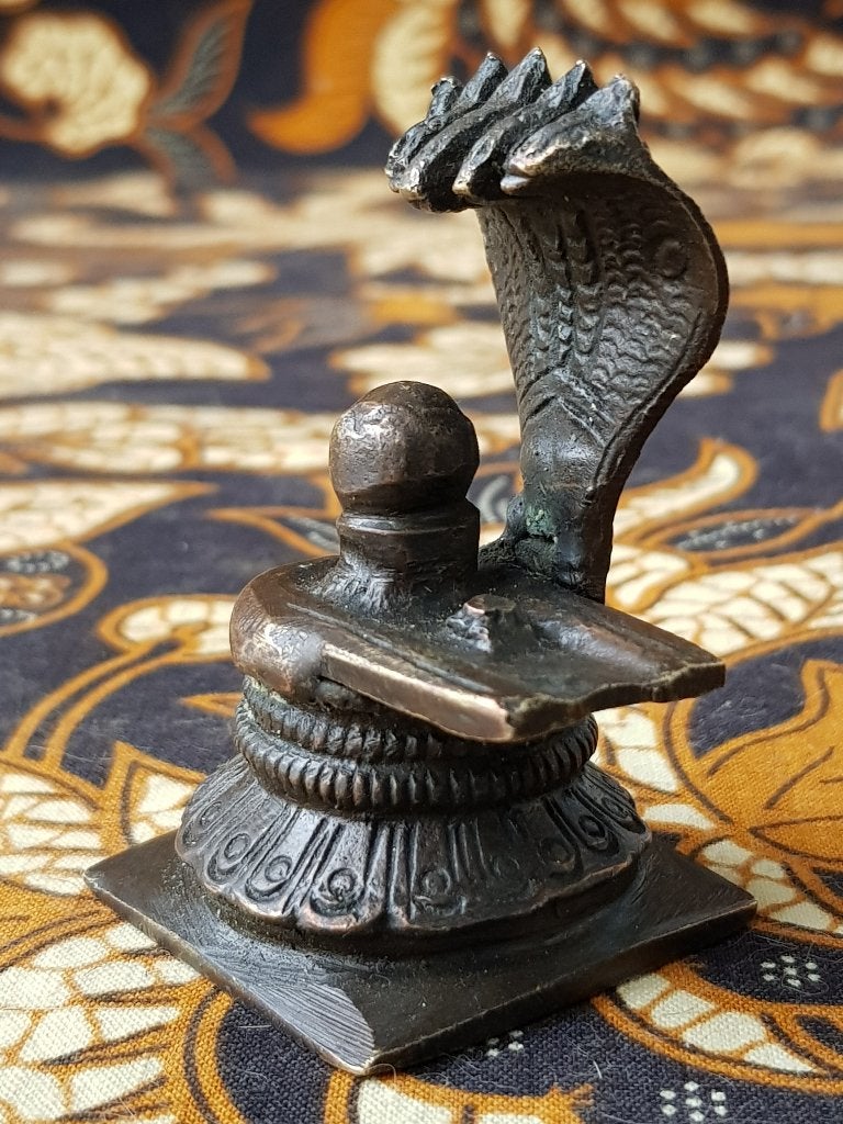 Antiek ceremonieel beeldje uit India van Naga brons 6,5 cm., Antiek en Kunst, Kunst | Niet-Westerse kunst, Handgemaakt, India
