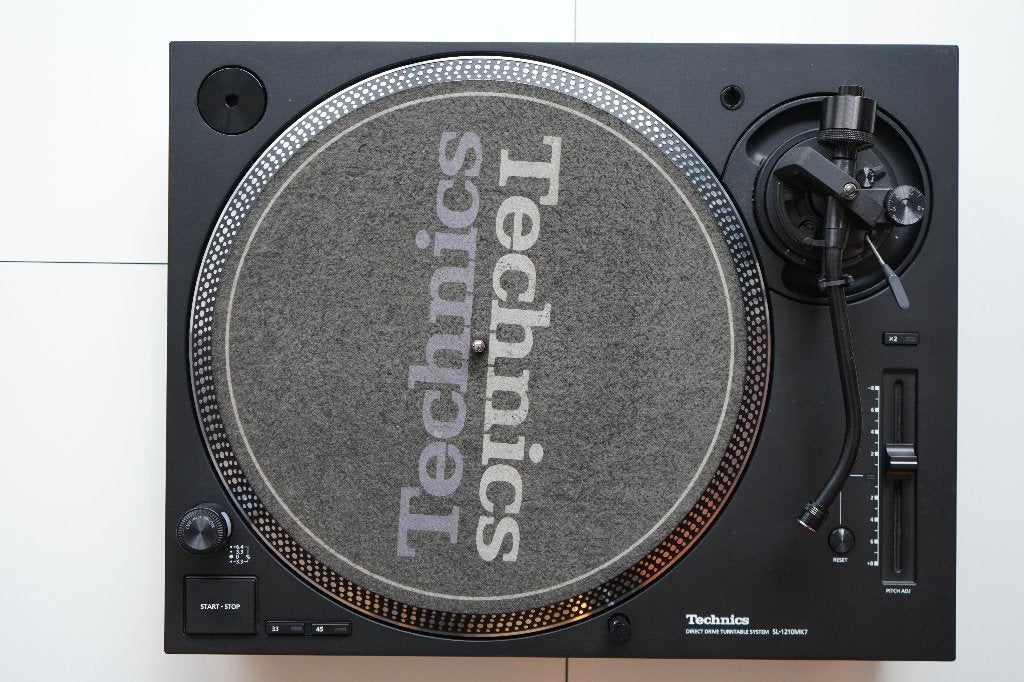 Technics SL-1210MK7 draaitafel + flightcase, Ophalen, Zo goed als nieuw, Draaitafel, Technics