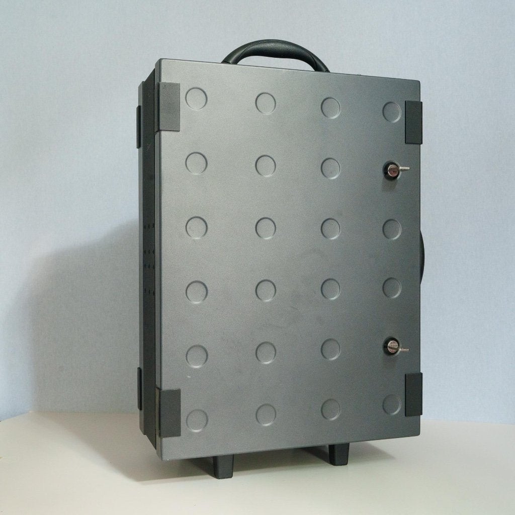 Steelbag rolkoffer, 50 tot 60 cm, Ophalen of Verzenden, Zo goed als nieuw, Slot