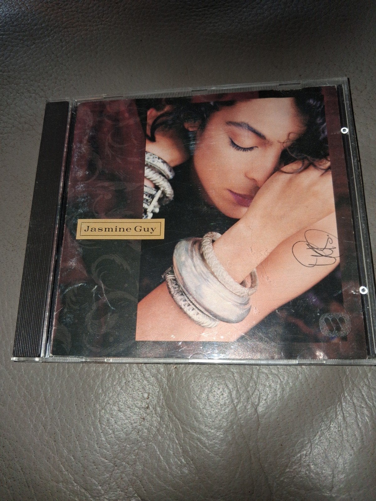 Jasmine guy, Verzenden, Zo goed als nieuw