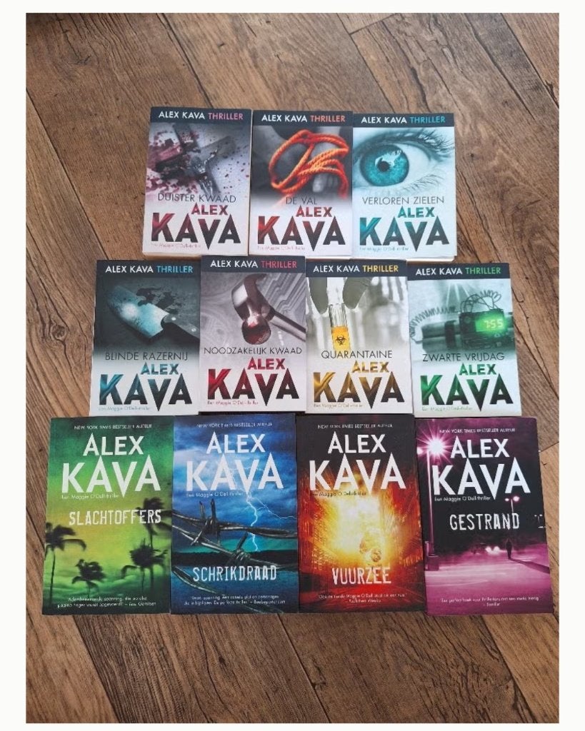 Complete Alex Kava Maggie O'Dell serie, 11 delen, Alex Cava, Ophalen of Verzenden, Zo goed als nieuw, Nederland