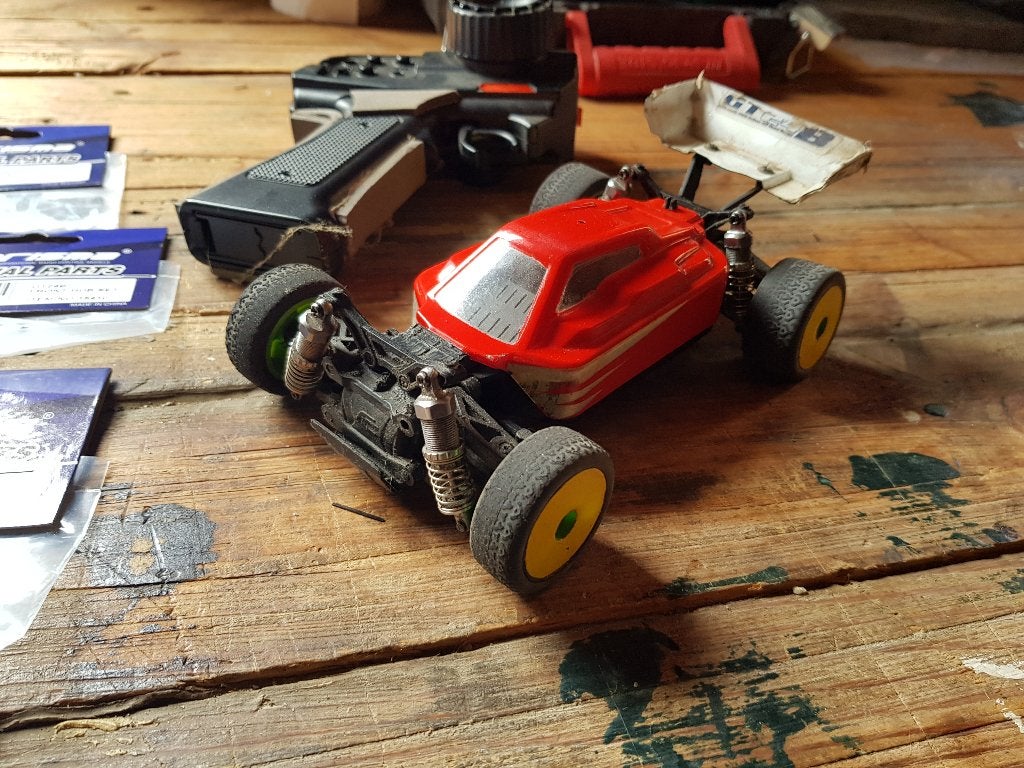Carisma GT24B Buggy's (2x) met vele extra's en 2 lipo's, Elektro, Gebruikt, Auto offroad, Ophalen of Verzenden