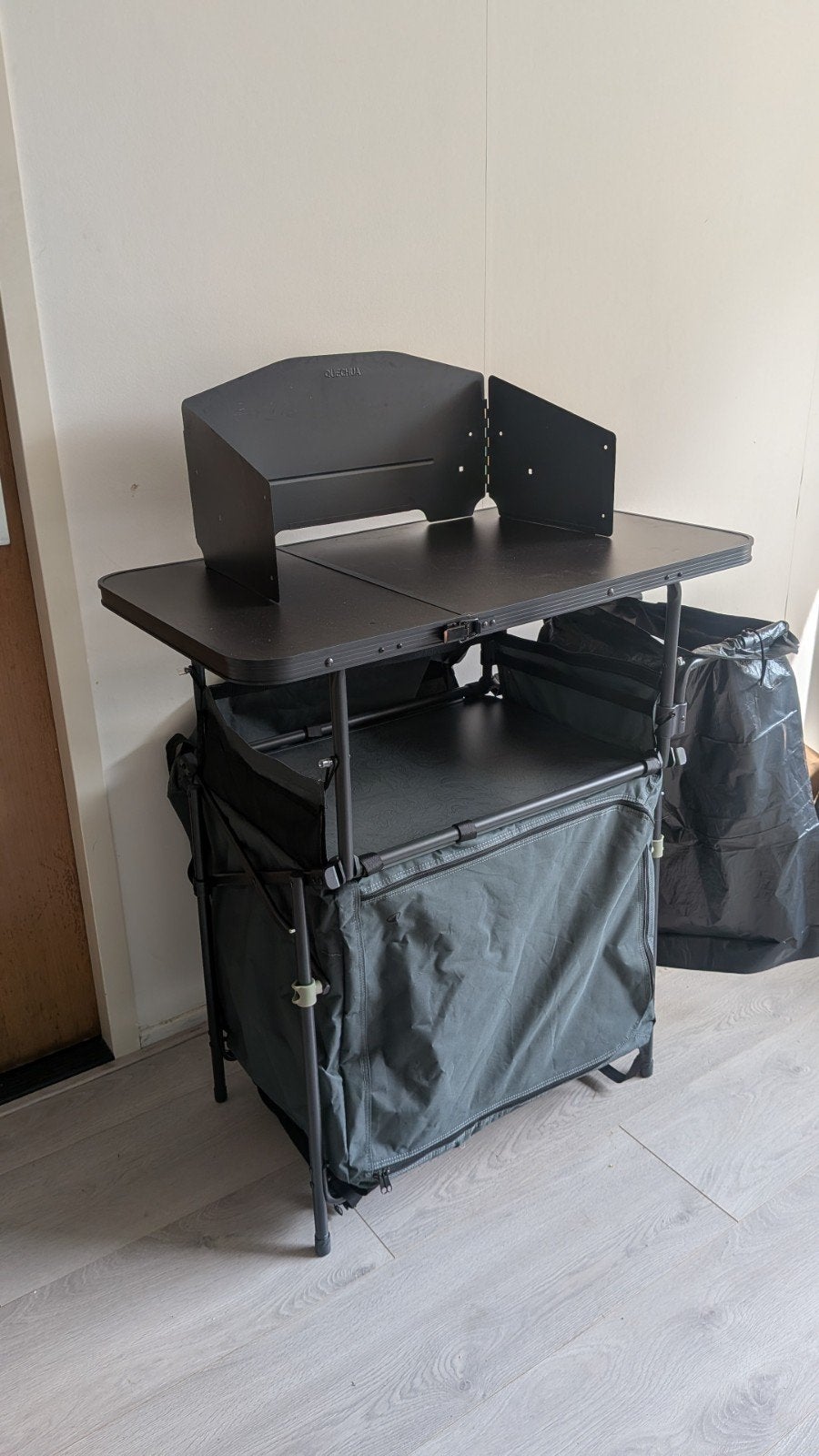 Decathlon Quechua camping keuken - Zo goed als nieuw, Ophalen, Zo goed als nieuw
