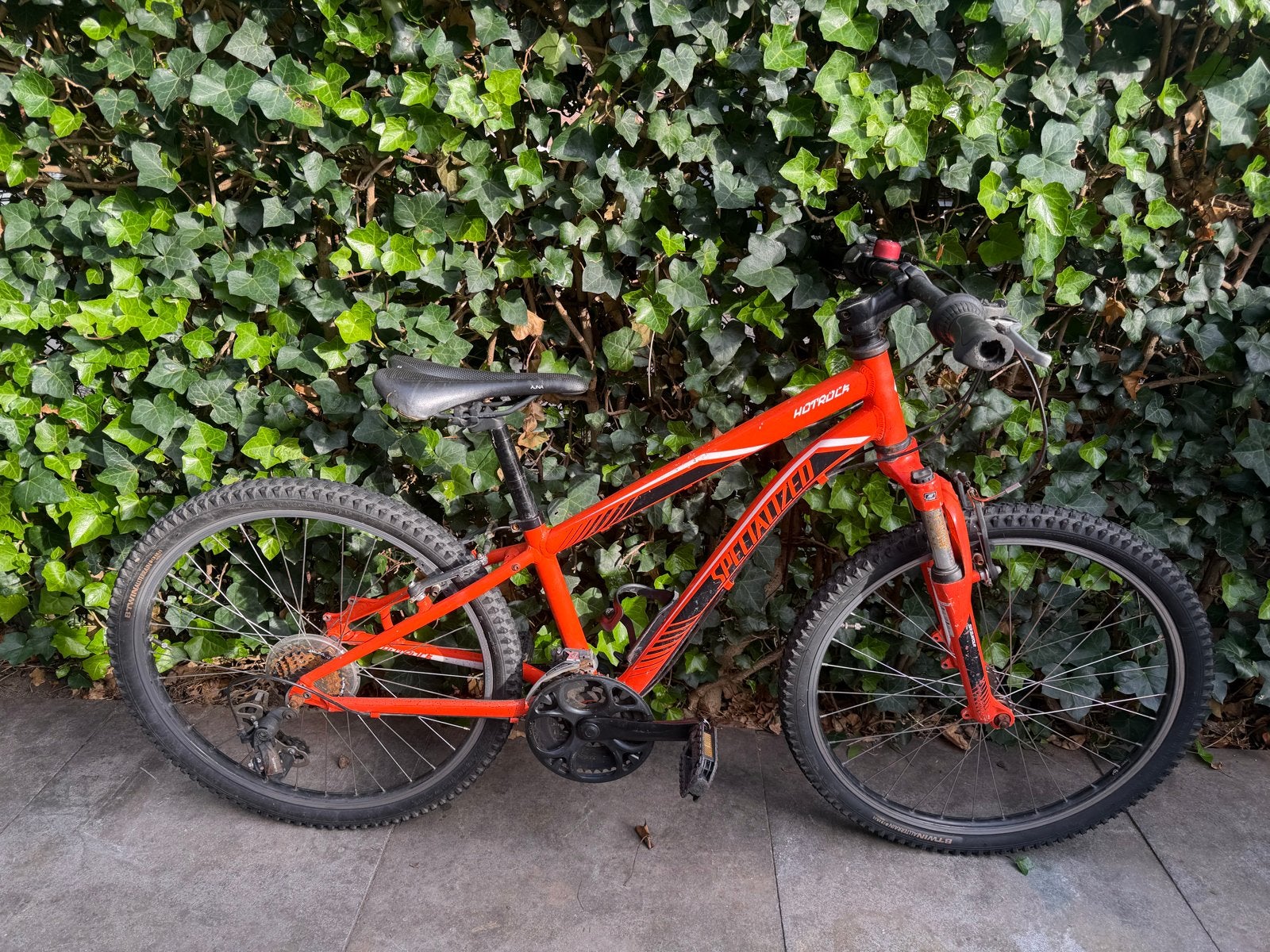 Gratis Specialized Hotrock 20 inch kinderfiets - Oranje, Fietsen en Brommers, Ophalen, Gebruikt, Velgrem, 20 inch of meer