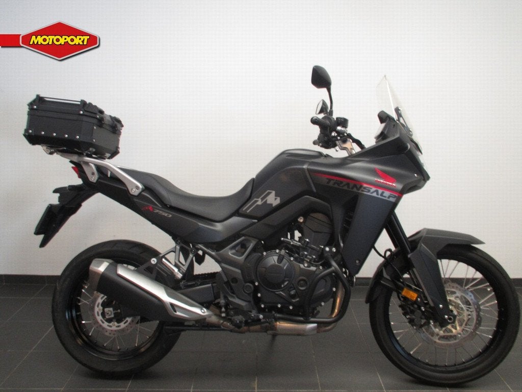 Honda XL 750 TRANSALP (bj 2024), Doornveld 180-184
B-1731  ZELLIK, BE, Honda Motor Europe Ltd, Belgian Branche, Bedrijf, Toermotor