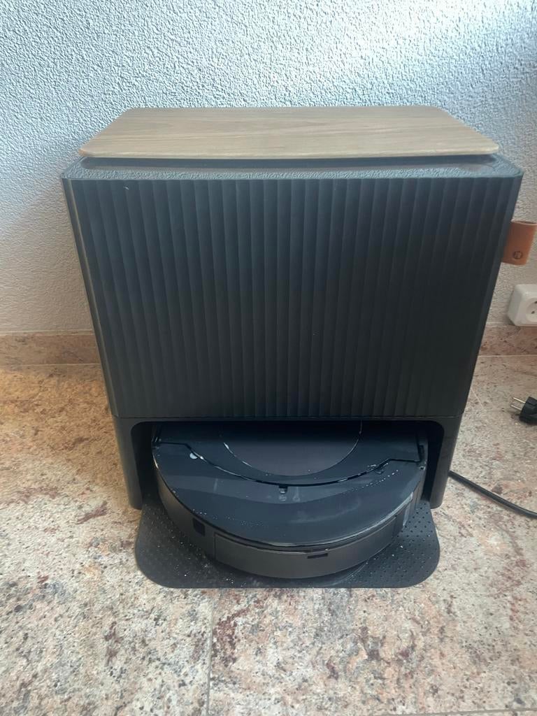 iRobot Roomba Combo j9+ Robotstofzuiger en Dweilrobot, Ophalen of Verzenden, Zo goed als nieuw, Reservoir, Robotstofzuiger