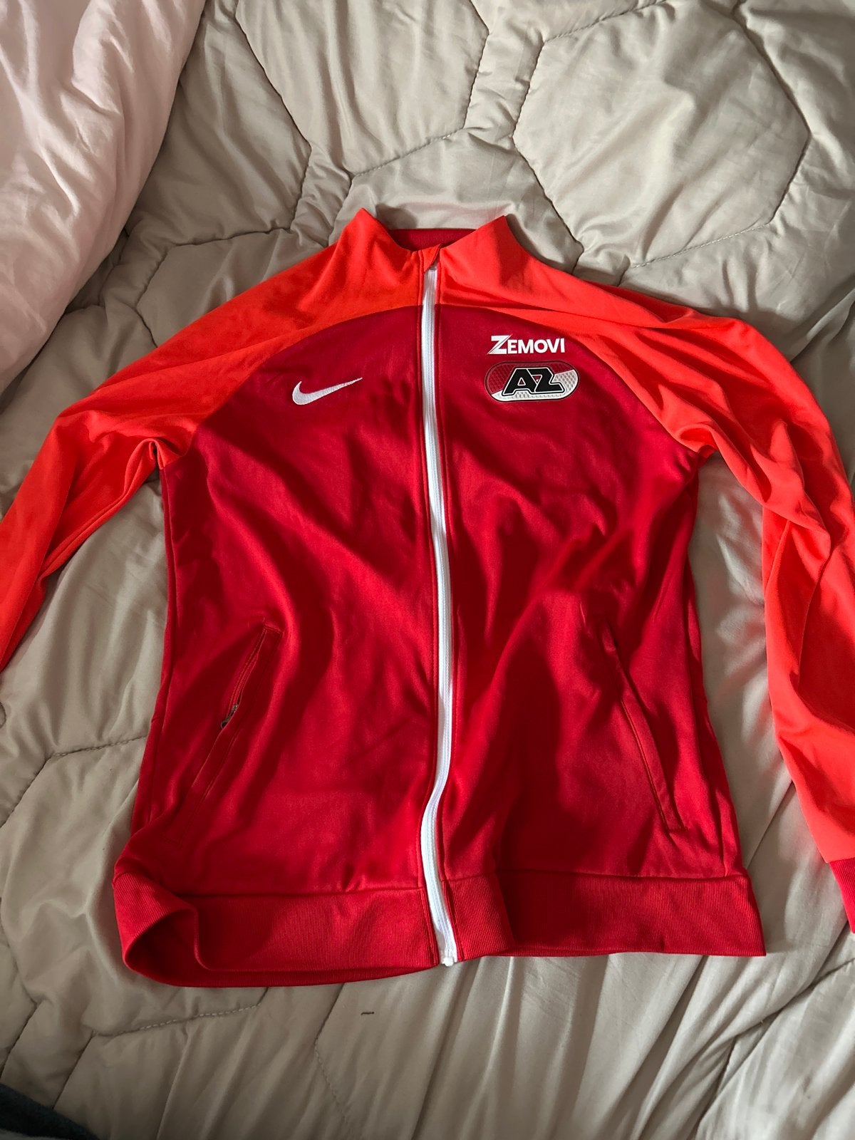 Nike Zemovi AZ Vest Maat M, Rood, Ophalen, Maat 38/40 (M), Fitness of Aerobics