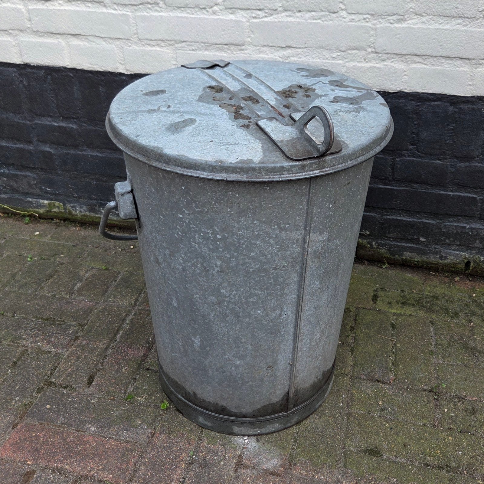 Vintage Zinken Vuilnisemmer uit 1950 – Origineel genummerd, Ophalen, 50 – 75, Gebruikt, 40 liter of meer