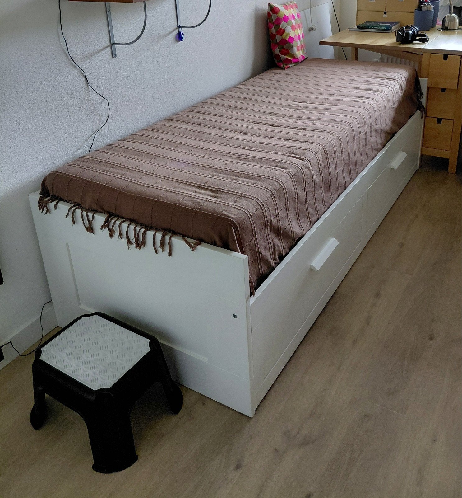 IKEA Logeerbed Uitschuifbaar 200x80/160 cm met 2 Laden, Ophalen, Wit, Tweepersoons, 200 cm