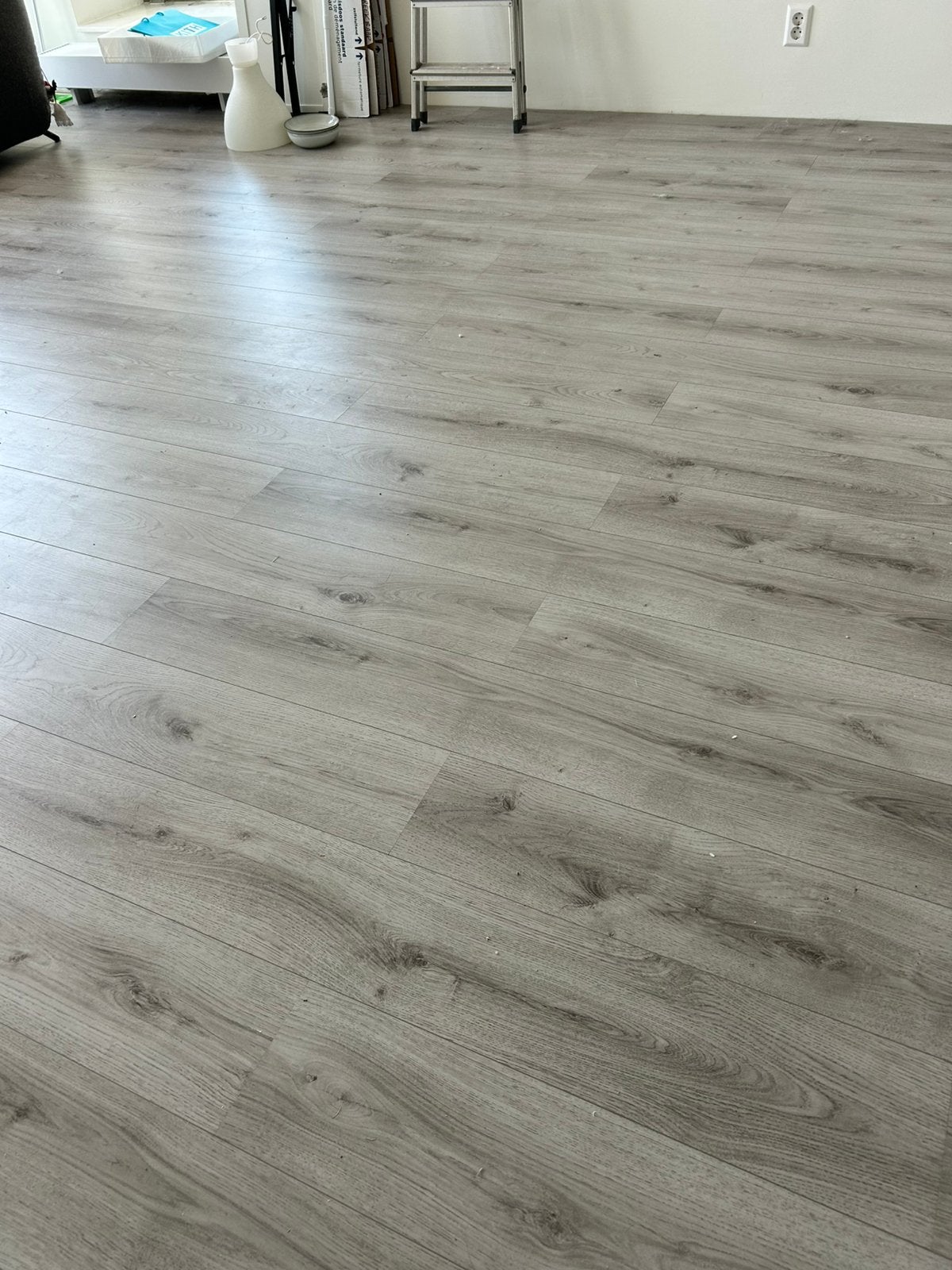 Laminaat lichtgrijs, Doe-het-zelf en Verbouw, Vloerdelen en Plavuizen, Ophalen, Gebruikt, 50 tot 150 cm, 5 tot 10 m²