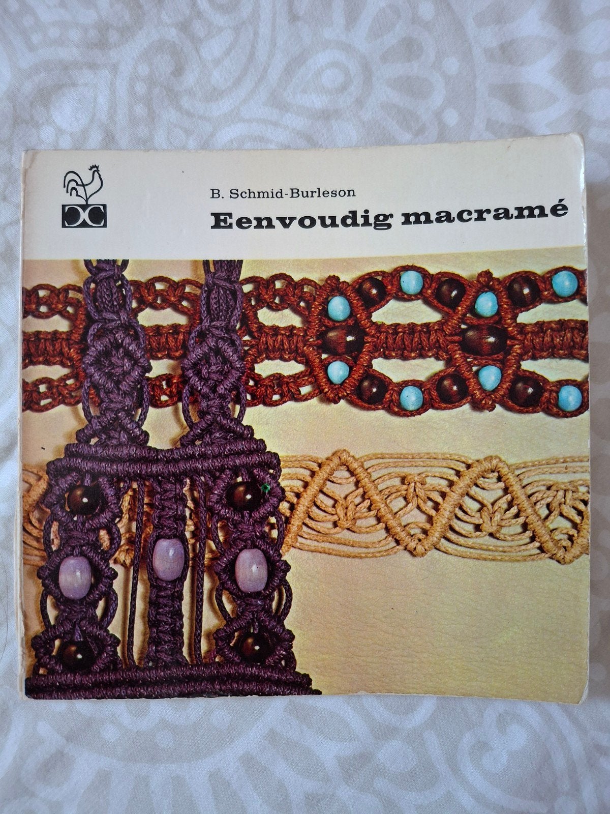 Boekje Eenvoudig macrame - B Schmid-Burleson
(1971?), Ophalen of Verzenden, Gelezen