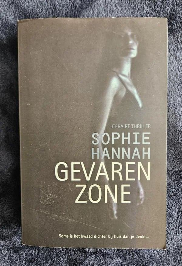 Sophie Hannah - Gevarenzone, Ophalen of Verzenden, Gelezen, Sophie Hannah