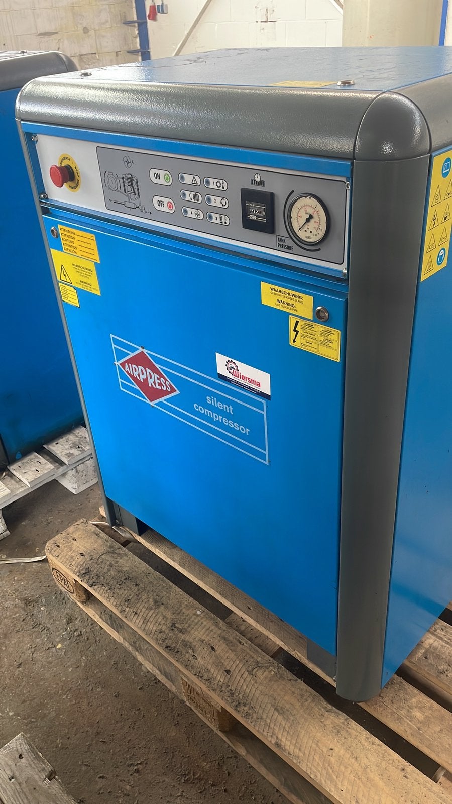 Airpress APZ 900 + 500 lit drukvat  ( 272 uren gedraaid), Doe-het-zelf en Verbouw, Compressors, 100 liter of meer, Ophalen of Verzenden