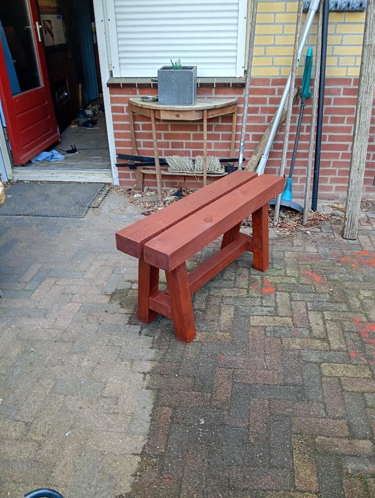 Zwaar uitgevoerde Tuinbank in de Bankiraiolie, Ophalen, Nieuw, Teakhout