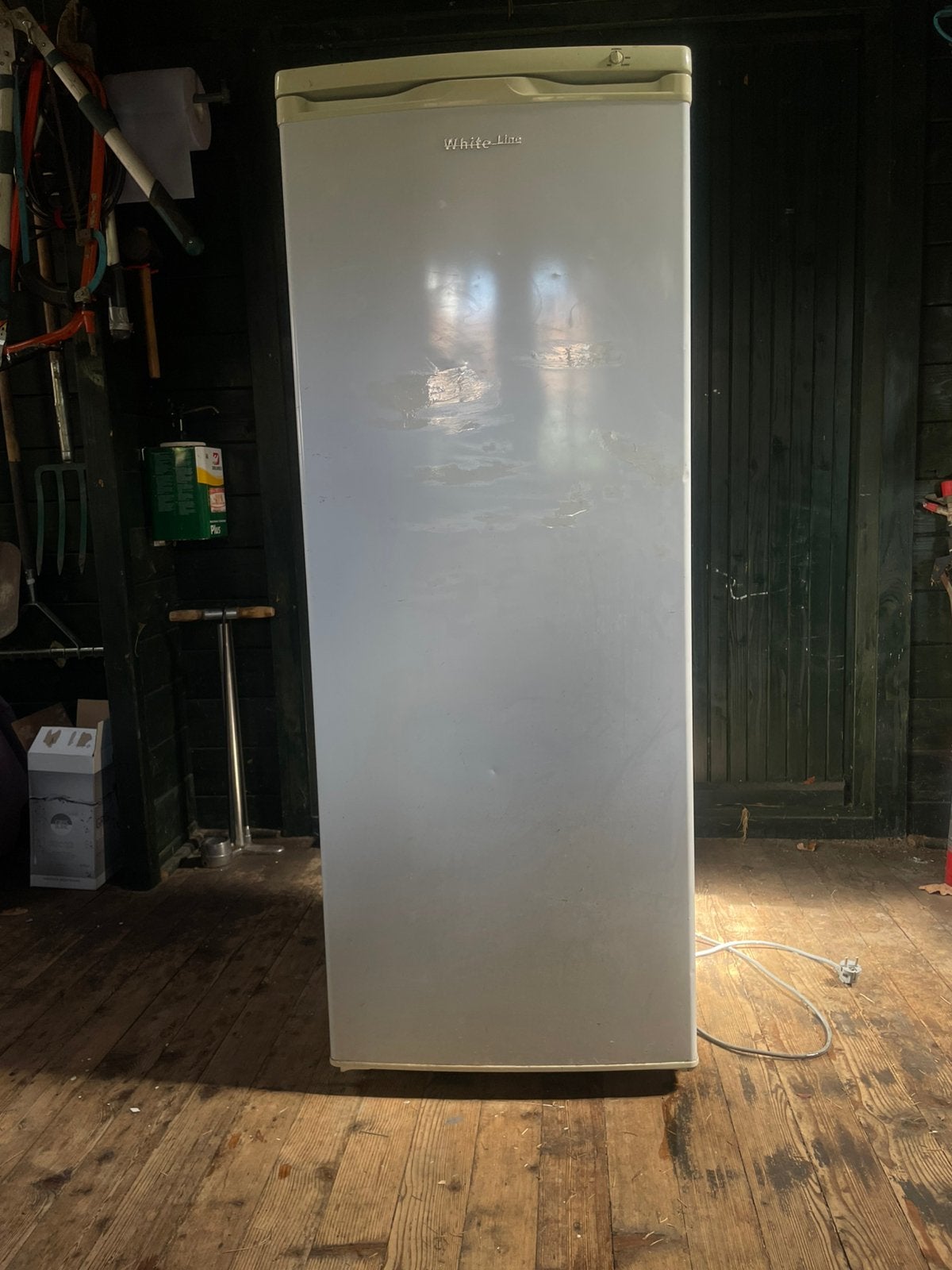 White Line vriezer, Witgoed en Apparatuur, Vriezers en Diepvrieskisten, Gebruikt, 120 tot 140 cm, Minder dan 60 cm, Vrijstaand