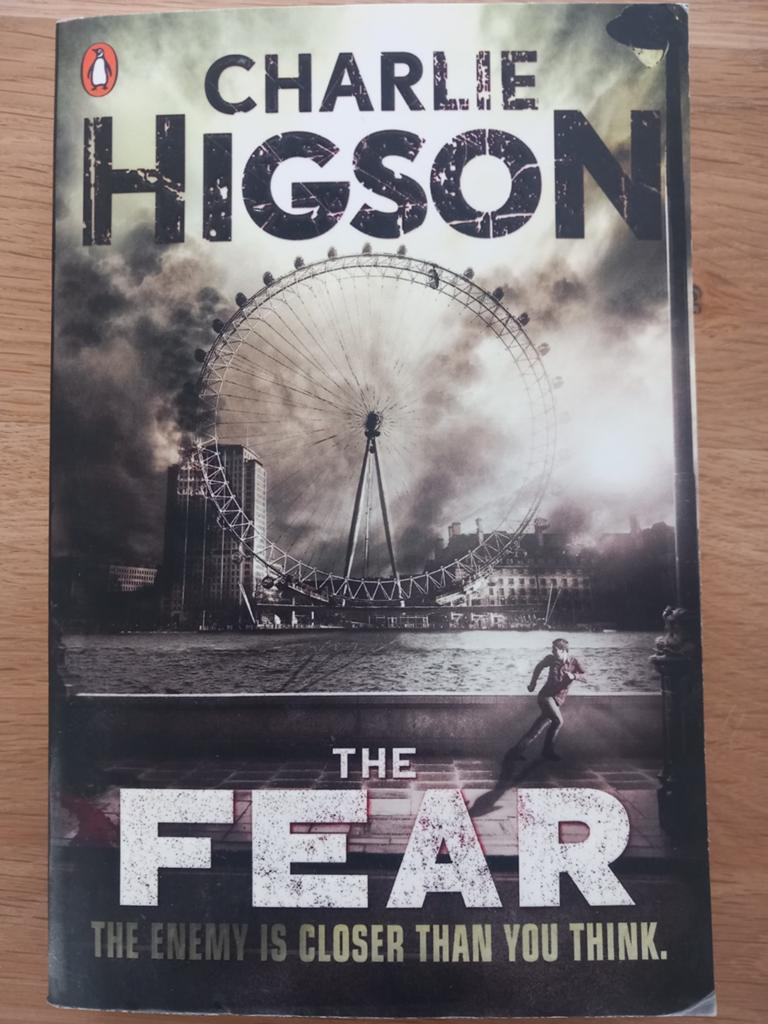 The FEAR, Charlie Higson, Ophalen of Verzenden, Zo goed als nieuw, Fictie