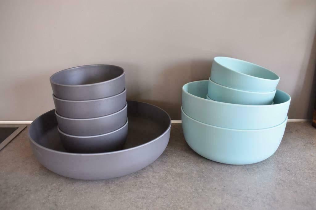 Royal VKB buitenservies bakjes schalen grijs blauw, Huis en Inrichting, Keuken | Servies, Overige materialen, Ophalen of Verzenden