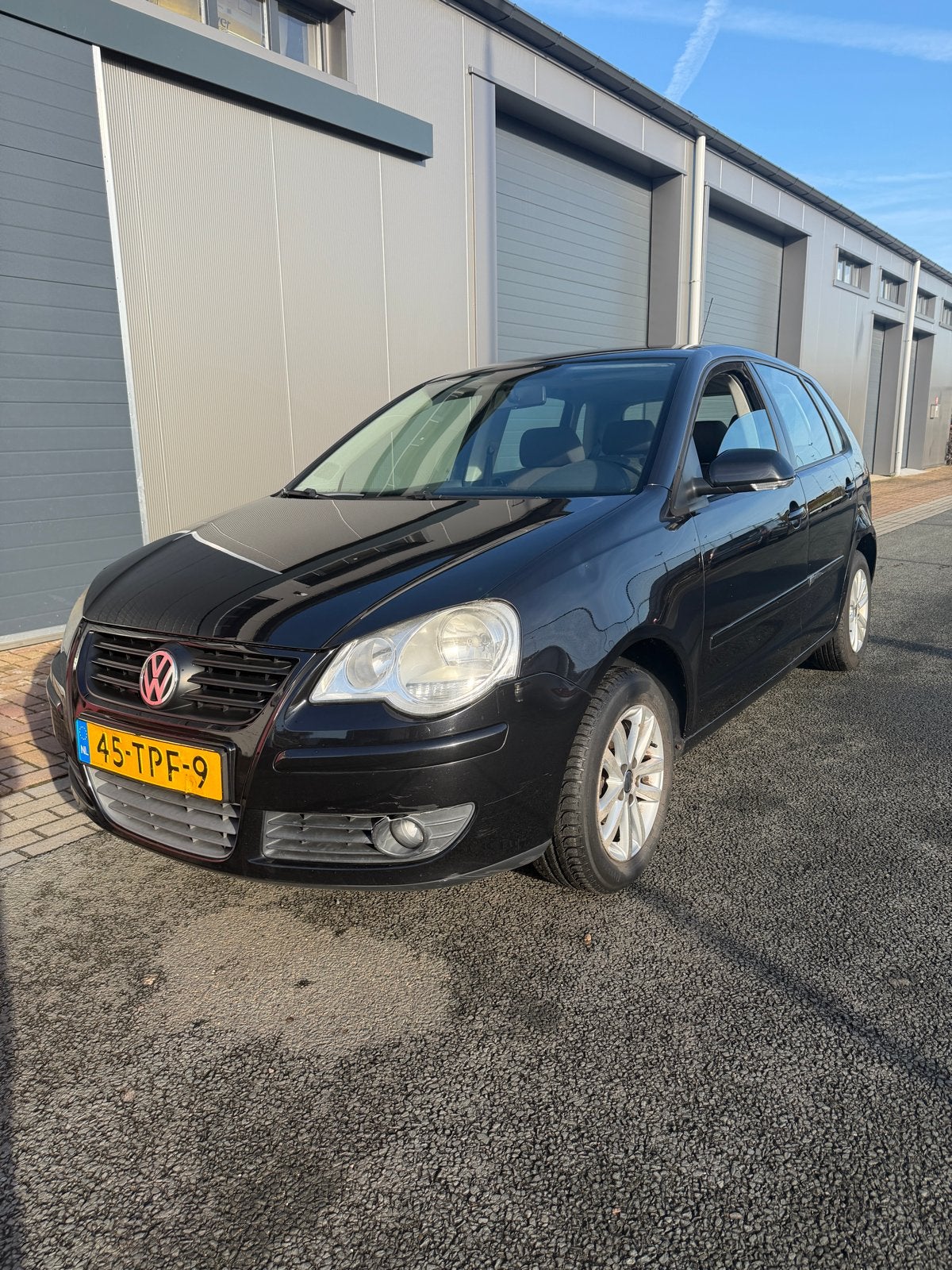 Volkswagen Polo 1.2 51KW 2008 Zwart, Auto's, Volkswagen, Voorwielaandrijving, Stof, Zwart, 1198 cc