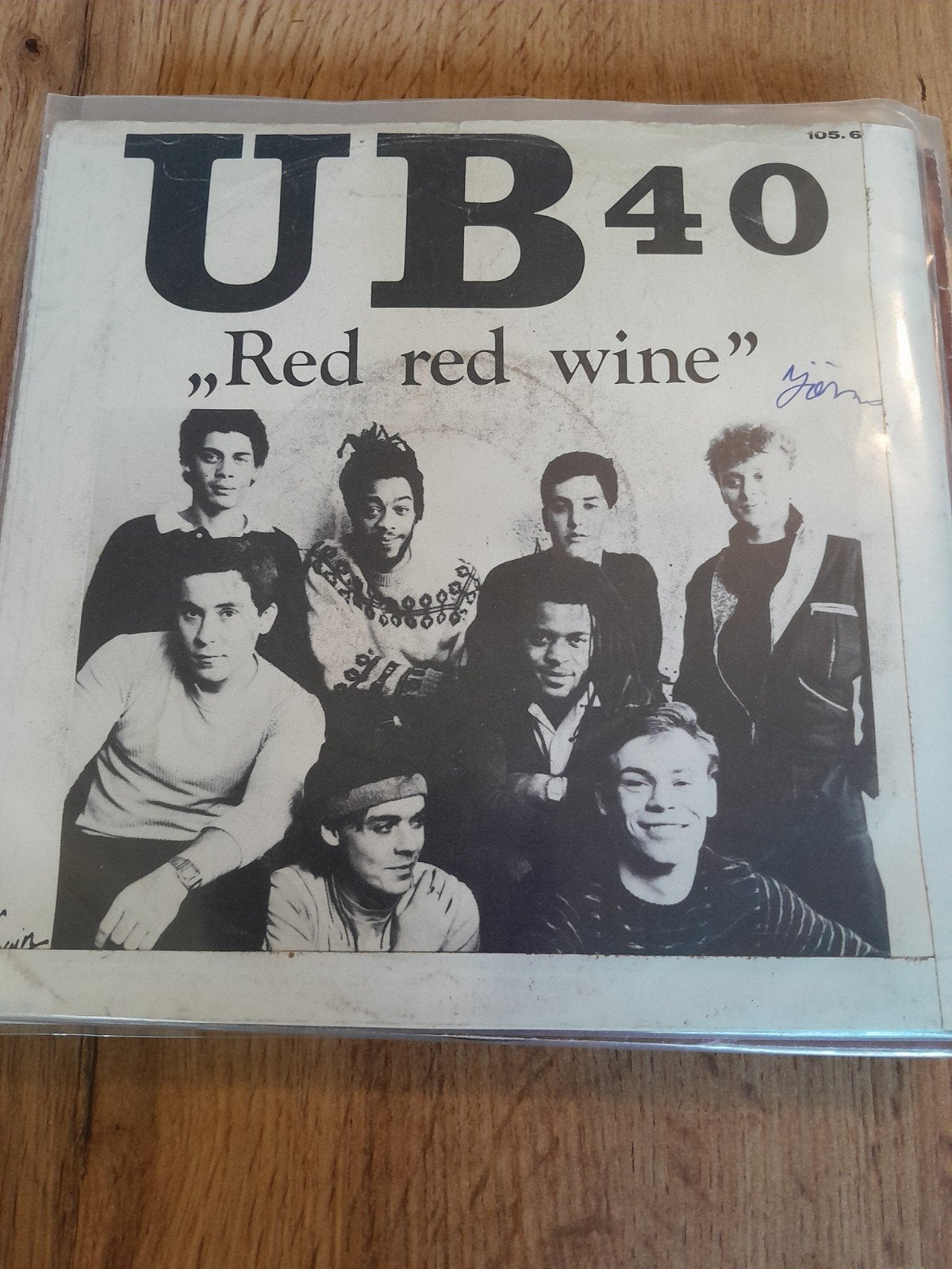 UB40 7 inch red red wine, Ophalen of Verzenden, Zo goed als nieuw, Pop
