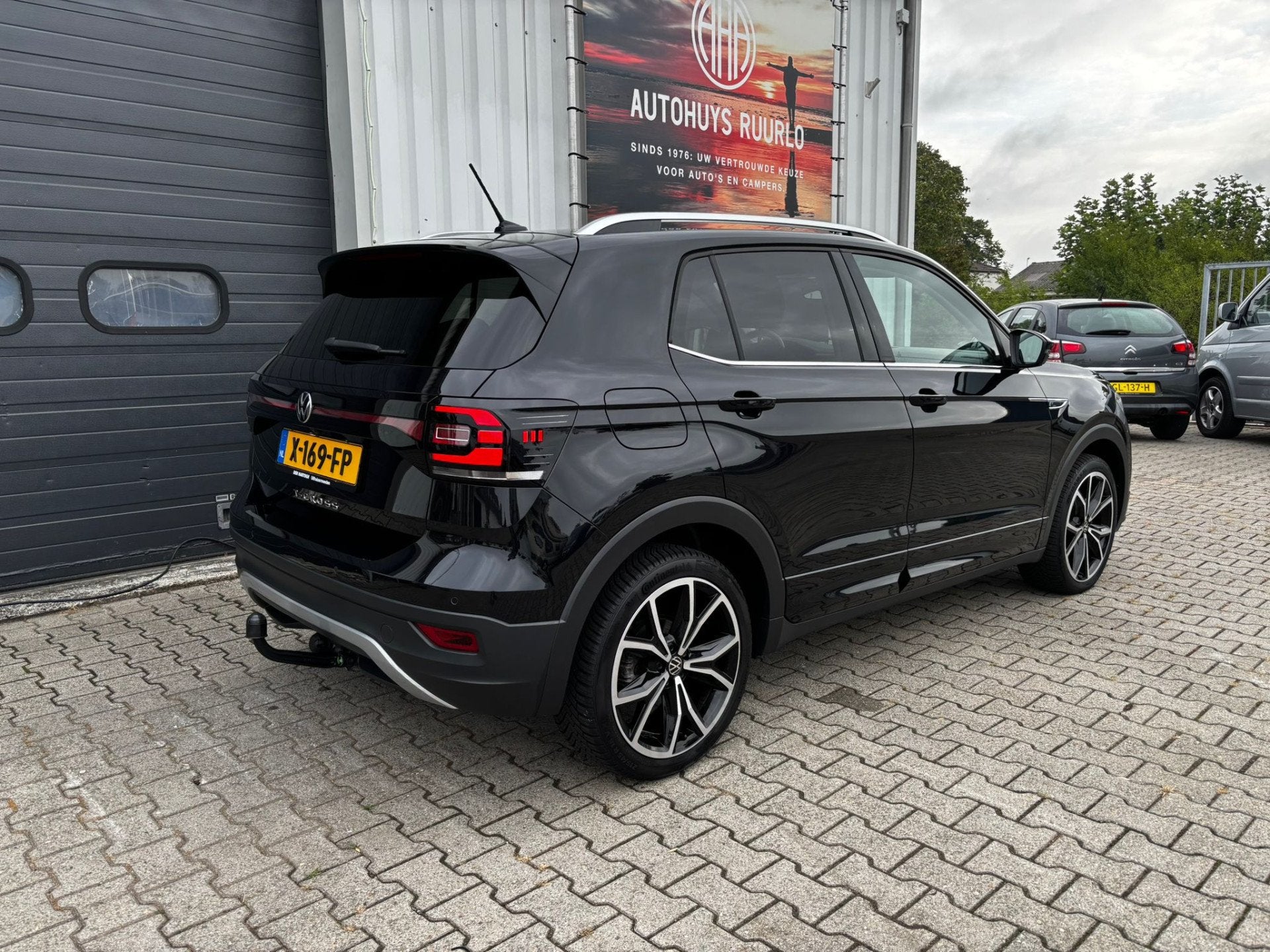 Volkswagen T-Cross R-Line 1.5 TSI 150 PK DSG ACC Nieuwstaat!, Auto's, Dealer onderhouden, T-Cross, 4 cilinders, Leder en Stof