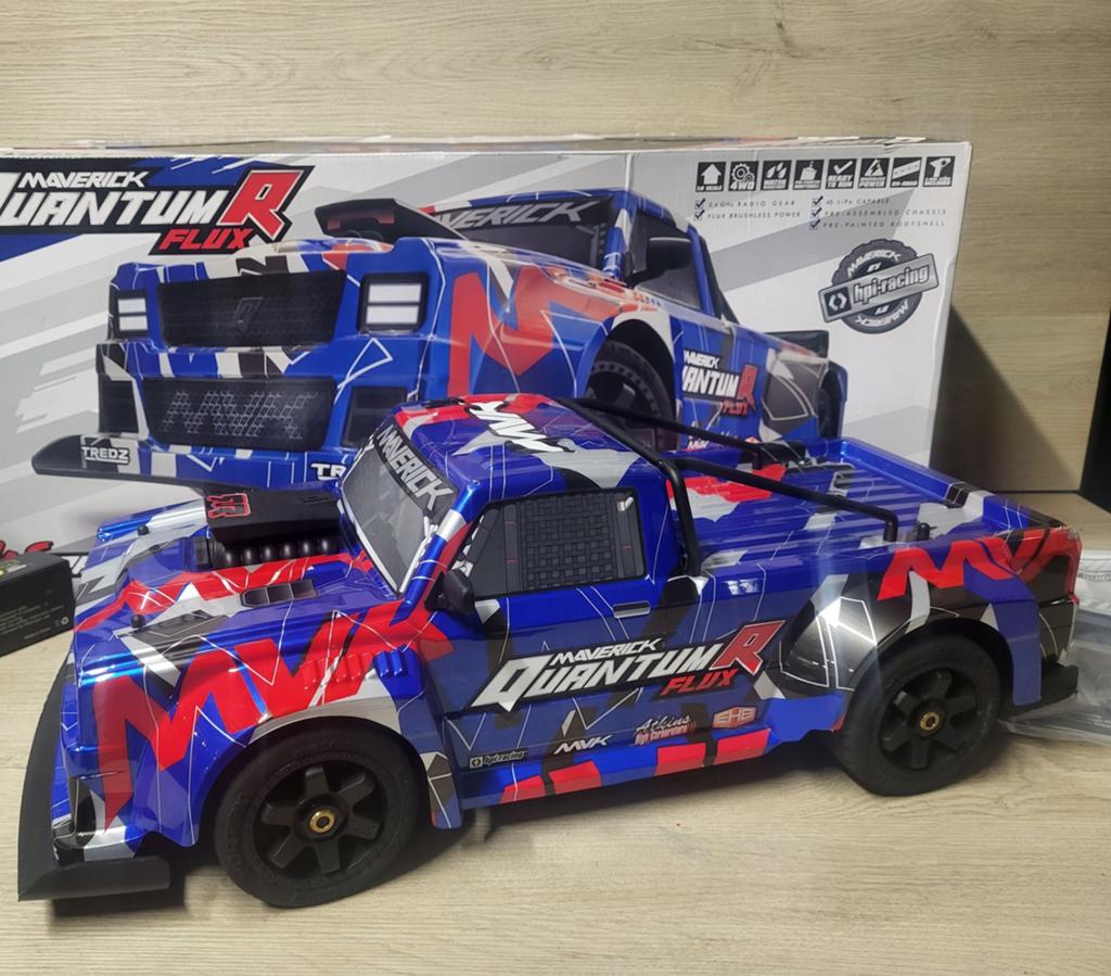 Maverick quantum r flux 4s 4wd, Hobby en Vrije tijd, Modelbouw | Radiografisch | Auto's, Ophalen of Verzenden, Zo goed als nieuw