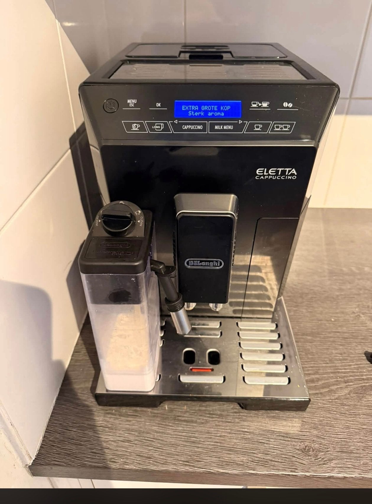 Delonghi eletta cappuccino ap coffee apparaat, Ophalen, Gebruikt, Koffiemachine