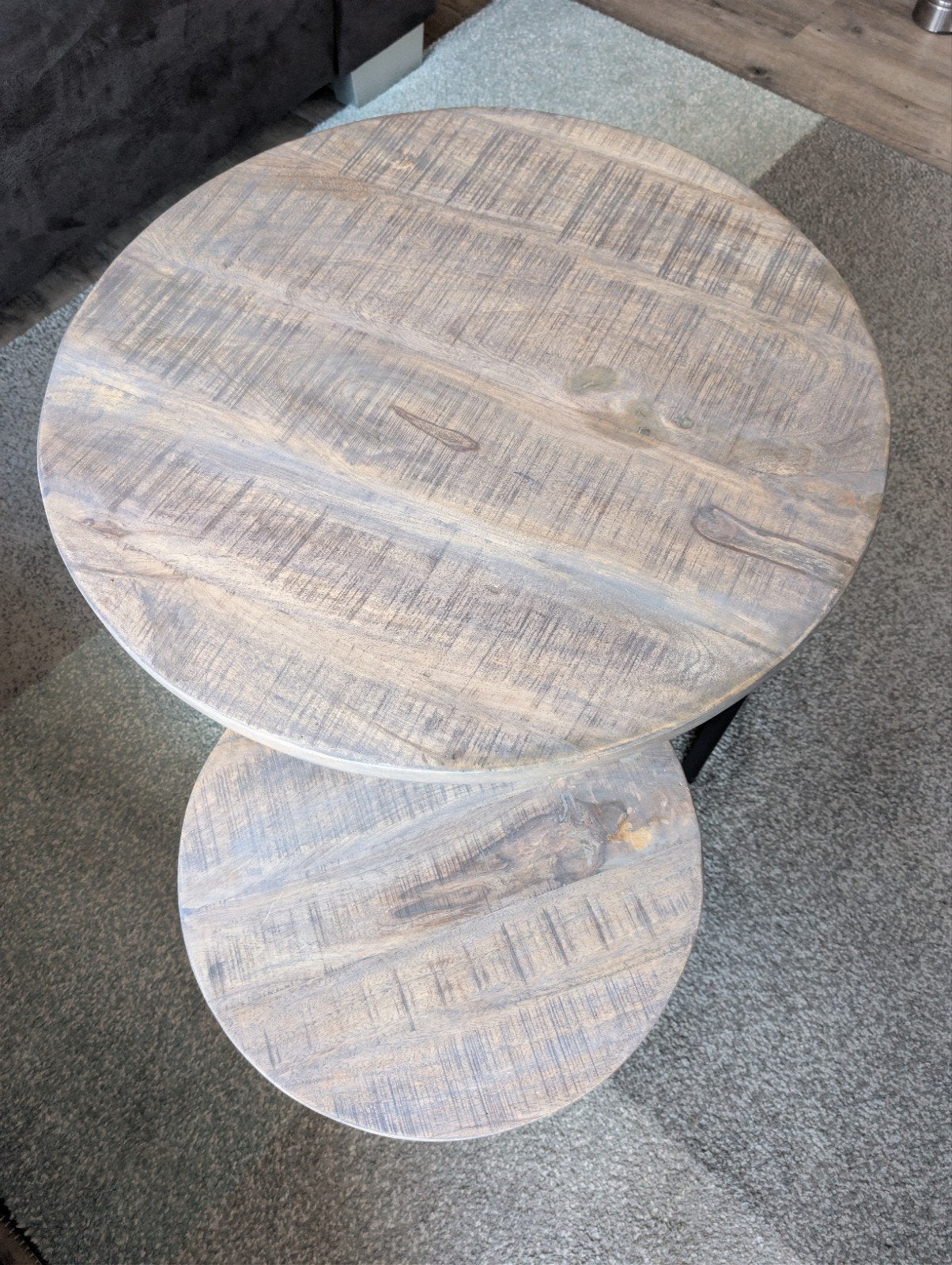 Set van 3 ronde salontafels van mangohout en metaal, Gebruikt, Industrieel, robuust, Rond, 55 tot 75 cm