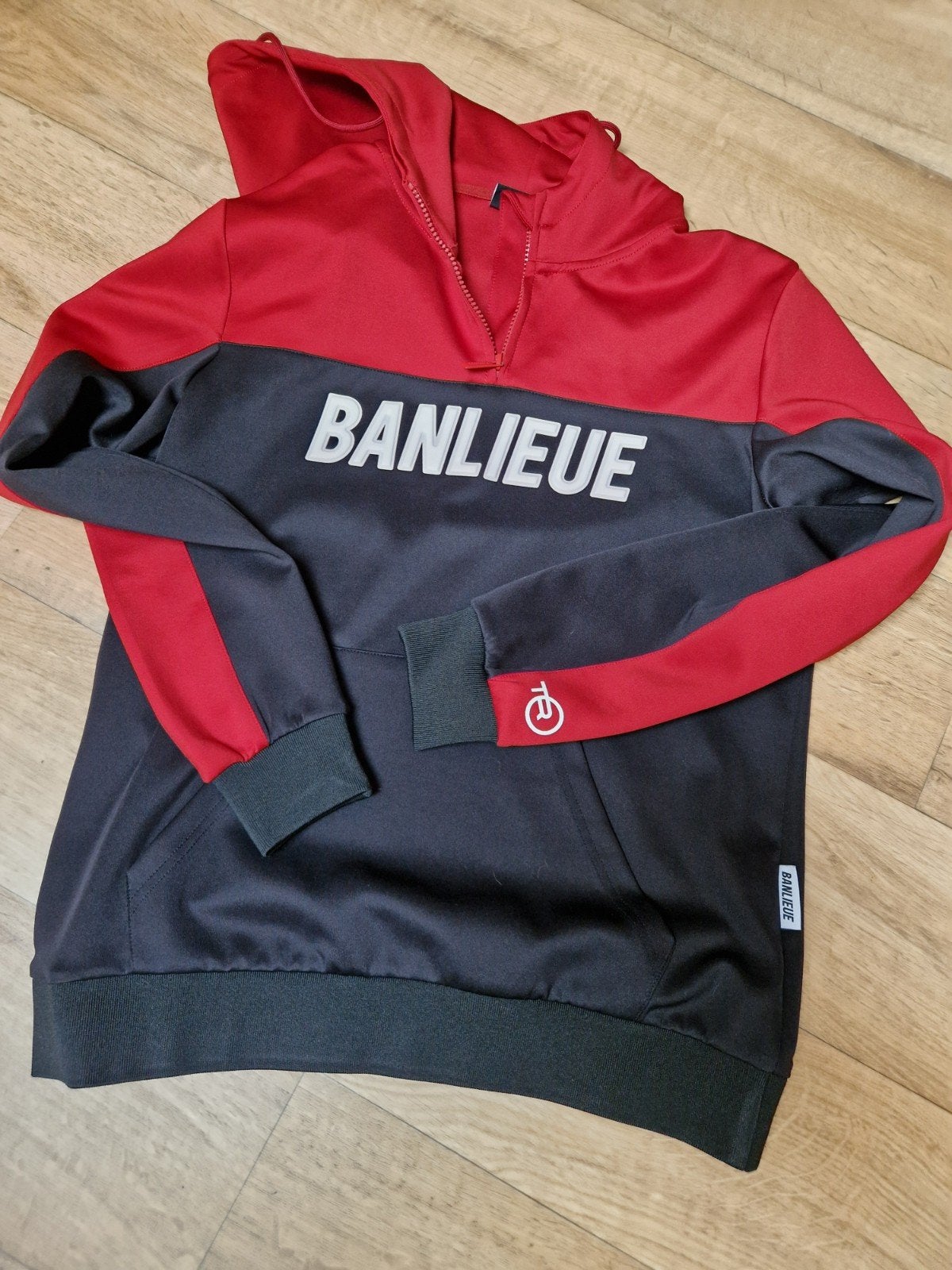 Banlieue hoodie rood/zwart - Zo goed als nieuw, Ophalen of Verzenden, Zo goed als nieuw, Banlieue