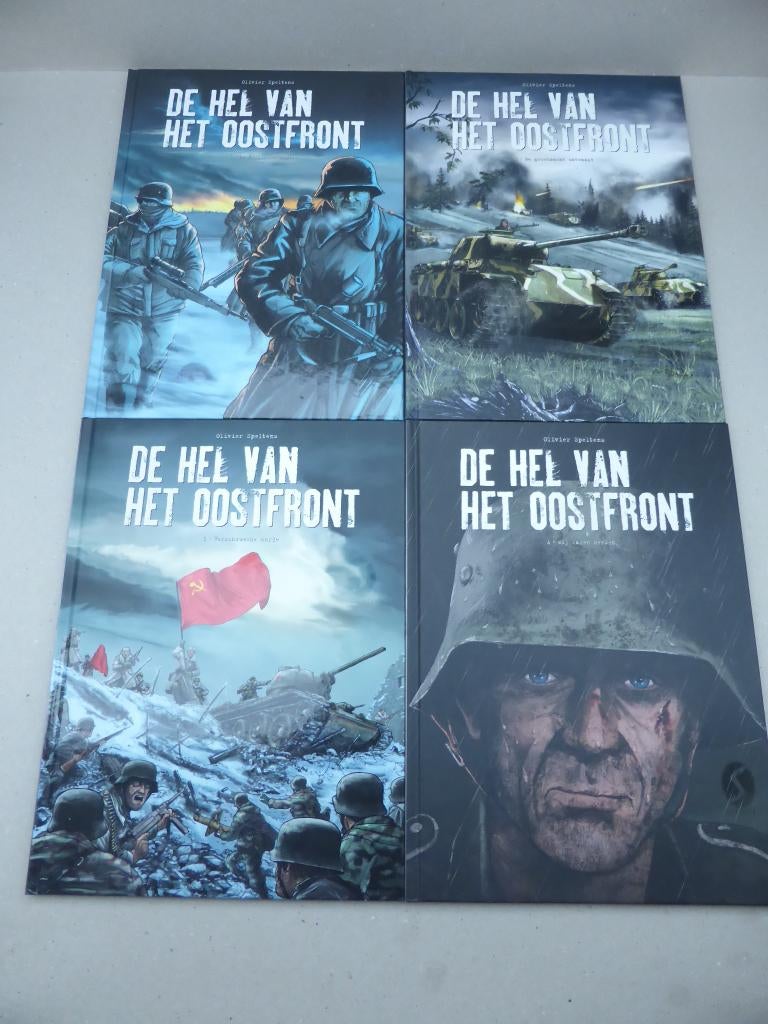 De hel van het oostfront 1 t/m 4 HC, Boeken, Stripboeken, Zo goed als nieuw, Complete serie of reeks, Ophalen of Verzenden