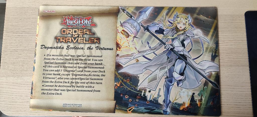 Yu-Gi-Oh! custom playmat, Ophalen of Verzenden, Zo goed als nieuw, Overige typen