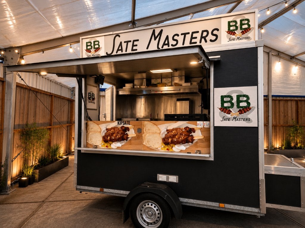 te huur of te koop PROFESSIONELE FOODTRUCK / VERKOOPWAGEN, Ophalen, Zo goed als nieuw, Overige