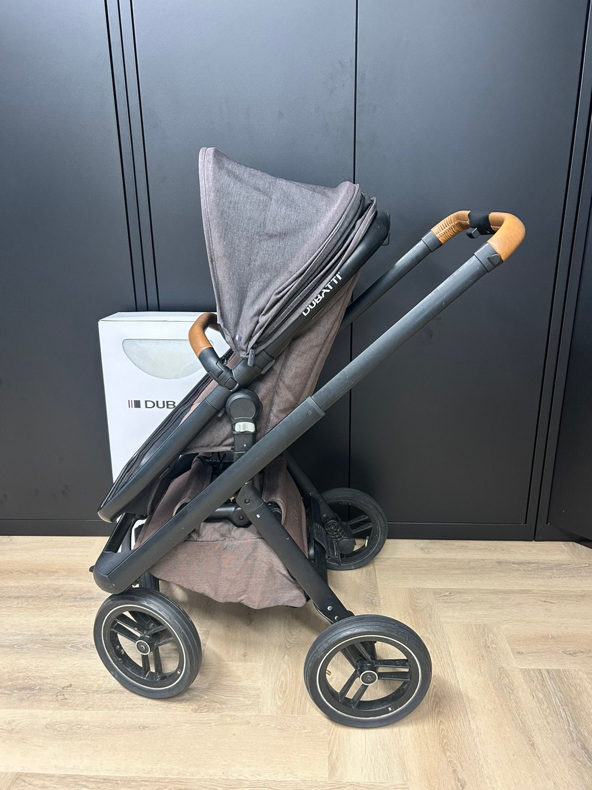 Dubatti kinderwagen compleet met reiswieg, Kinderen en Baby's, Gebruikt, Verstelbare duwstang, Combiwagen, Ophalen