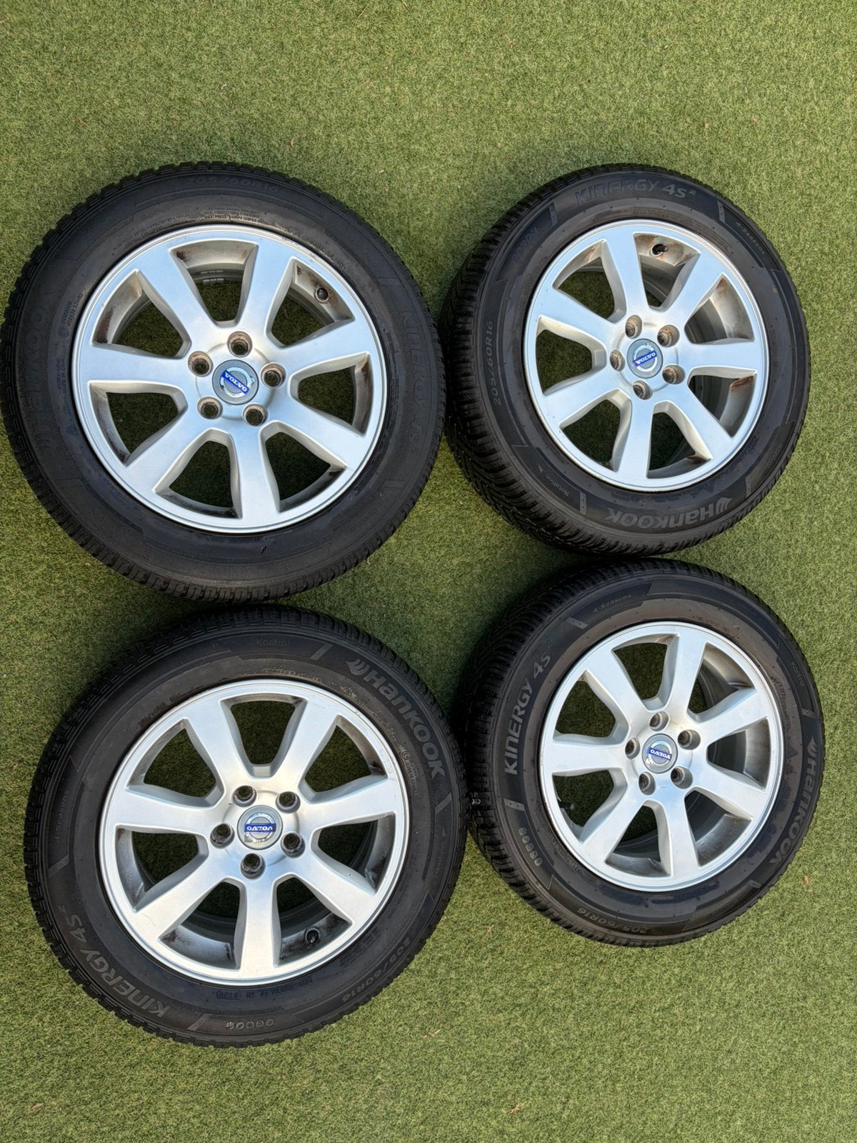 Volvo velgen met all season banden, Auto-onderdelen, Ophalen, 16 inch, Banden en Velgen, 205 mm