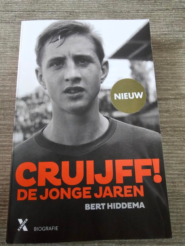 Cruijff! De Jonge Jaren - Bert Hiddema, Boeken, Ophalen of Verzenden, Gelezen, Bert Hiddema, Sport