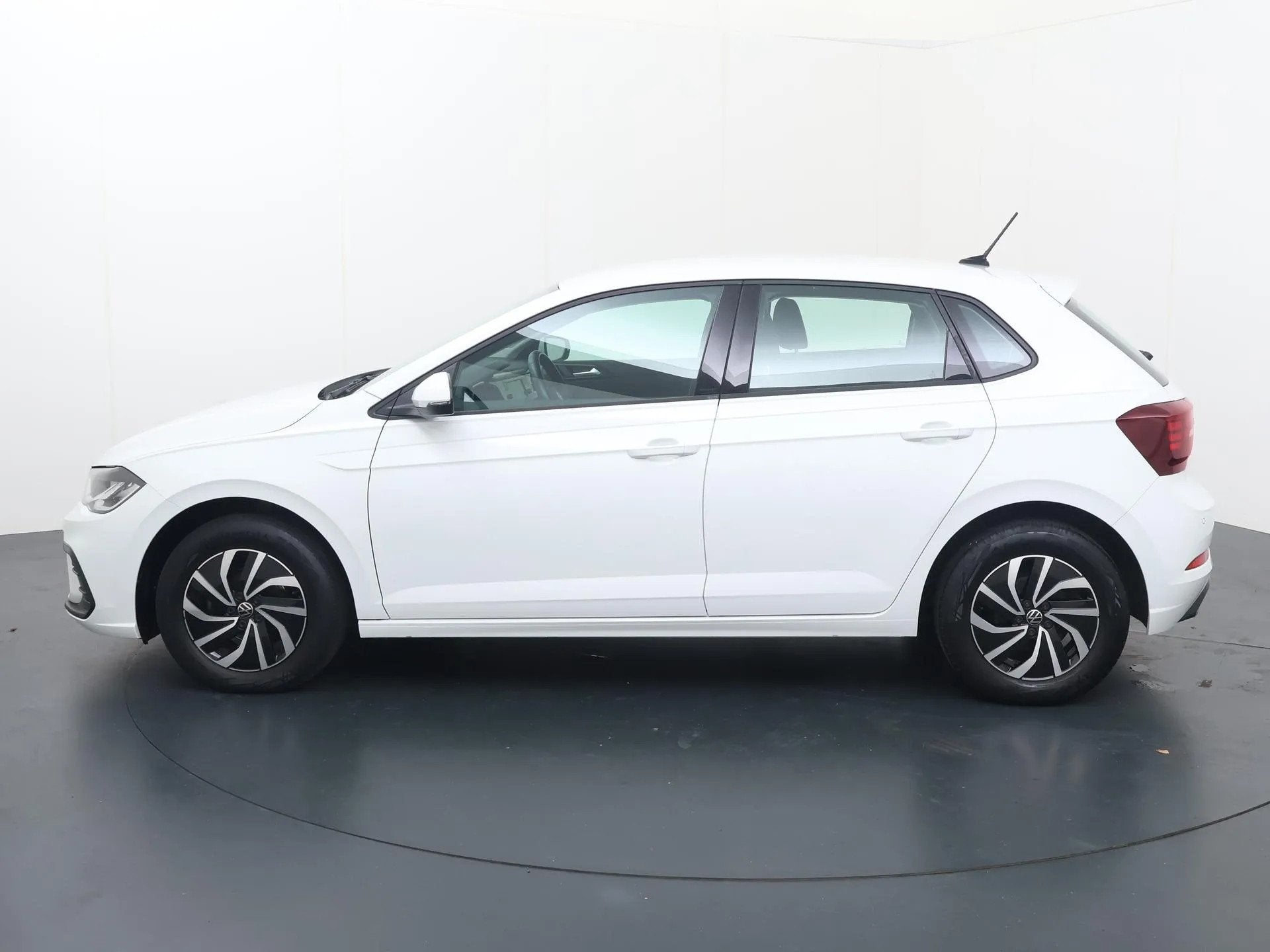 Volkswagen Polo 1.0 TSI Life (bj 2021), Private lease, LED verlichting, Gebruikt, 1072 kg