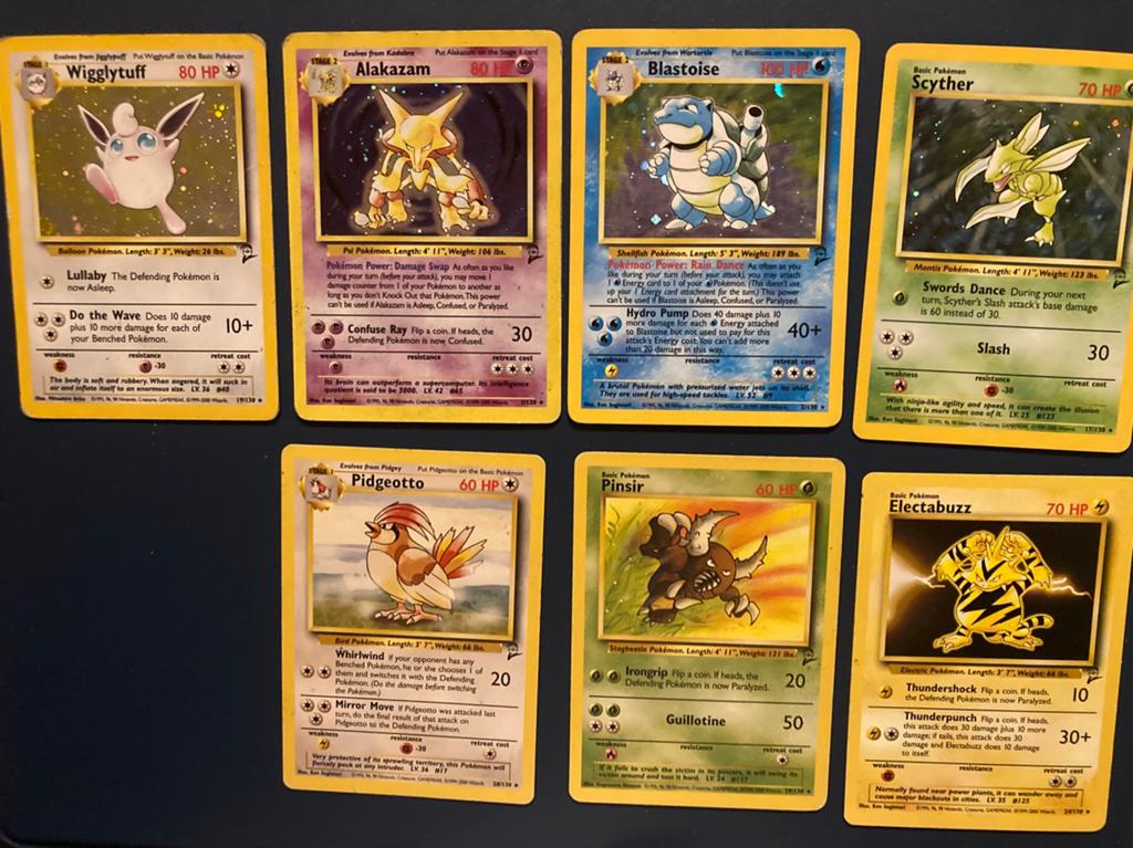 Pokemon kaarten base set 2 met 4 holo's, Ophalen of Verzenden, Zo goed als nieuw, Meerdere kaarten