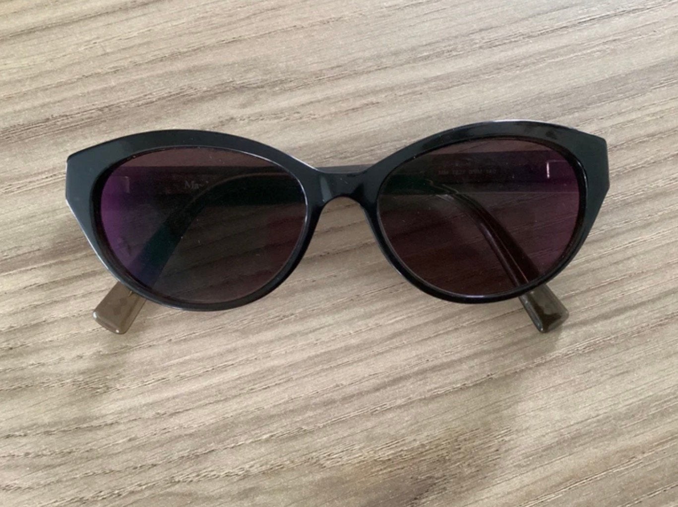 Max Mara zonnebril, Sieraden, Tassen en Uiterlijk, Ophalen of Verzenden, Zo goed als nieuw, Overige merken