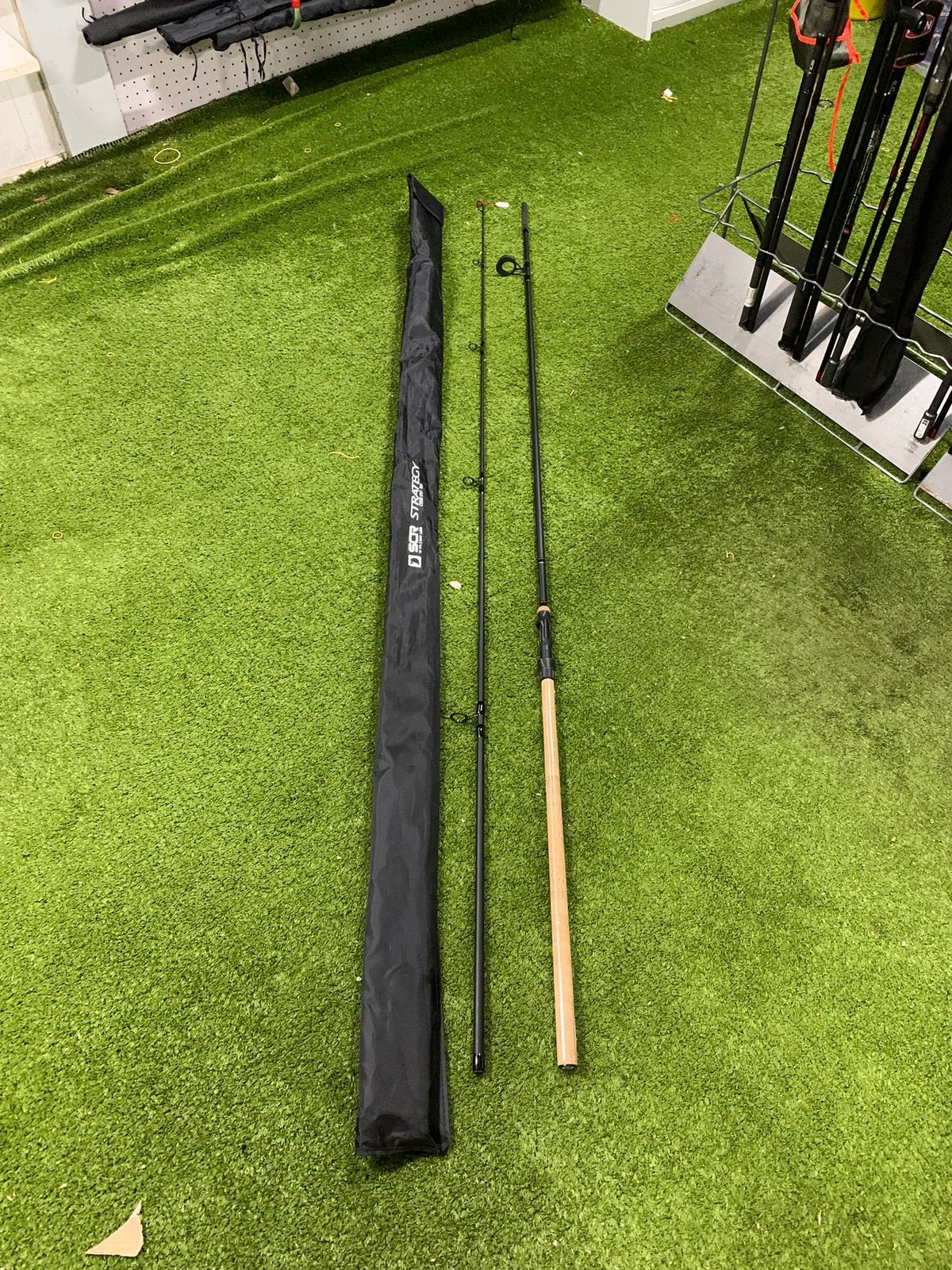 2x nieuwe Strategy karperhengels, 3.60m & 3 lb, Watersport en Boten, Hengelsport | Karpervissen, Ophalen of Verzenden, Nieuw, Werphengel