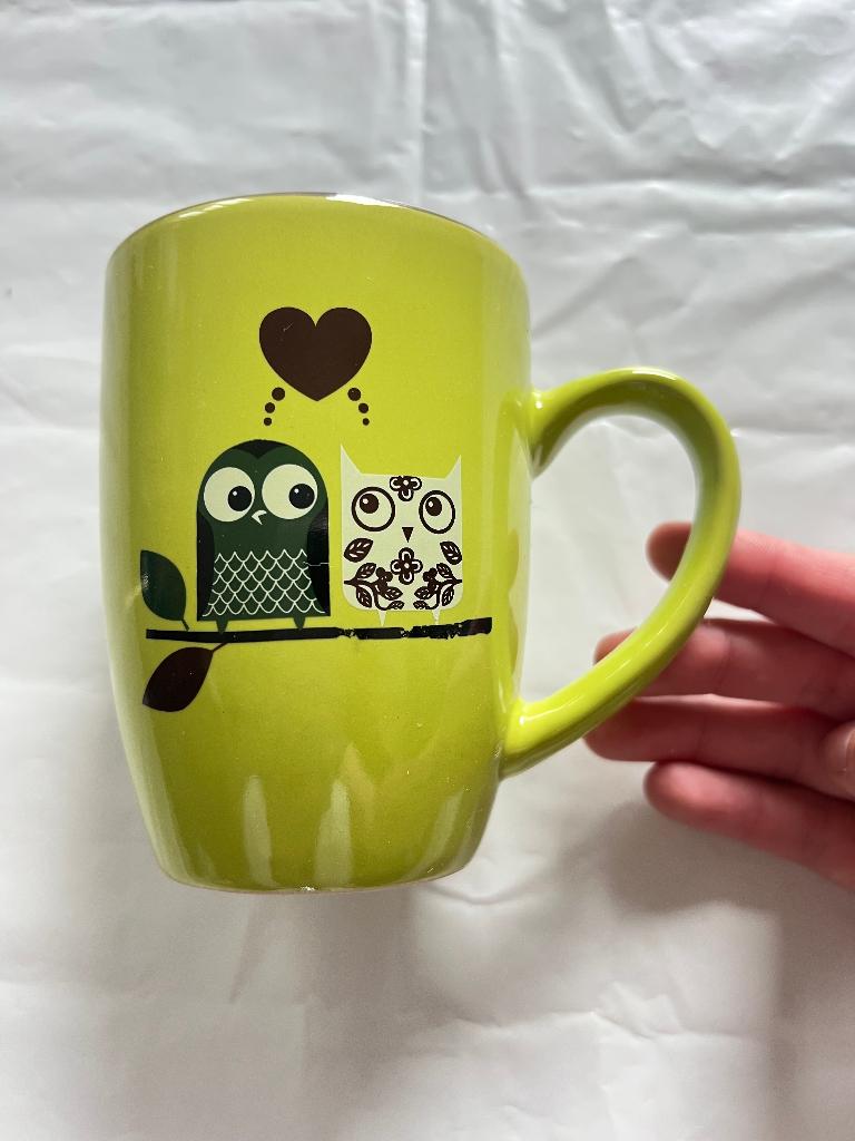 Groene mok met uilen koffiemok/theemok keramiek cadeau idee, Verzenden, Keramiek, Zo goed als nieuw, Overige stijlen