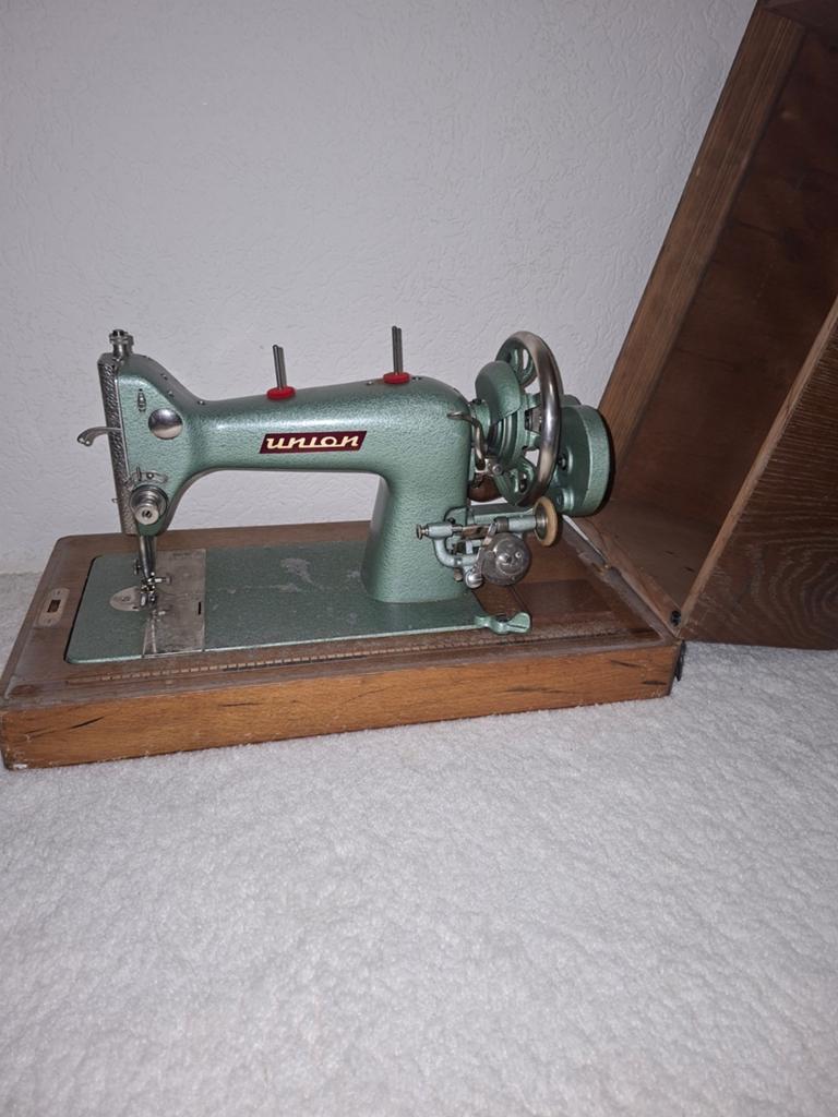 Vintage Union Naaimachine met Houten Koffer, Antiek en Kunst, Ophalen