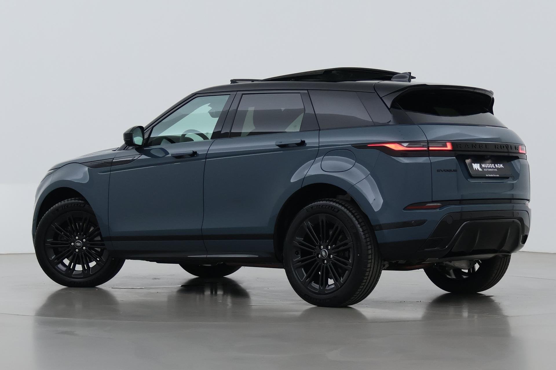 Land Rover Range Rover Evoque P270e PHEV Dynamic SE | Black, Auto's, Automaat, Vierwielaandrijving, Hybride Elektrisch/Benzine