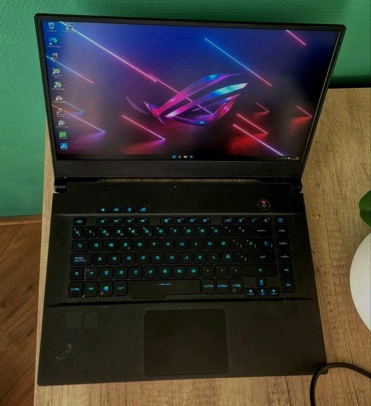 ASUS Zephyrus RGB (zeer dun) Core i7 RTX 16GB 512SSD, Met videokaart, ASUS ROG Zephyrus G16, Intel® Core™ i7 , Zo goed als nieuw